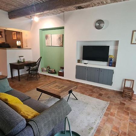 Cocon Du Papillon A Lourmarin Apartment Exterior photo