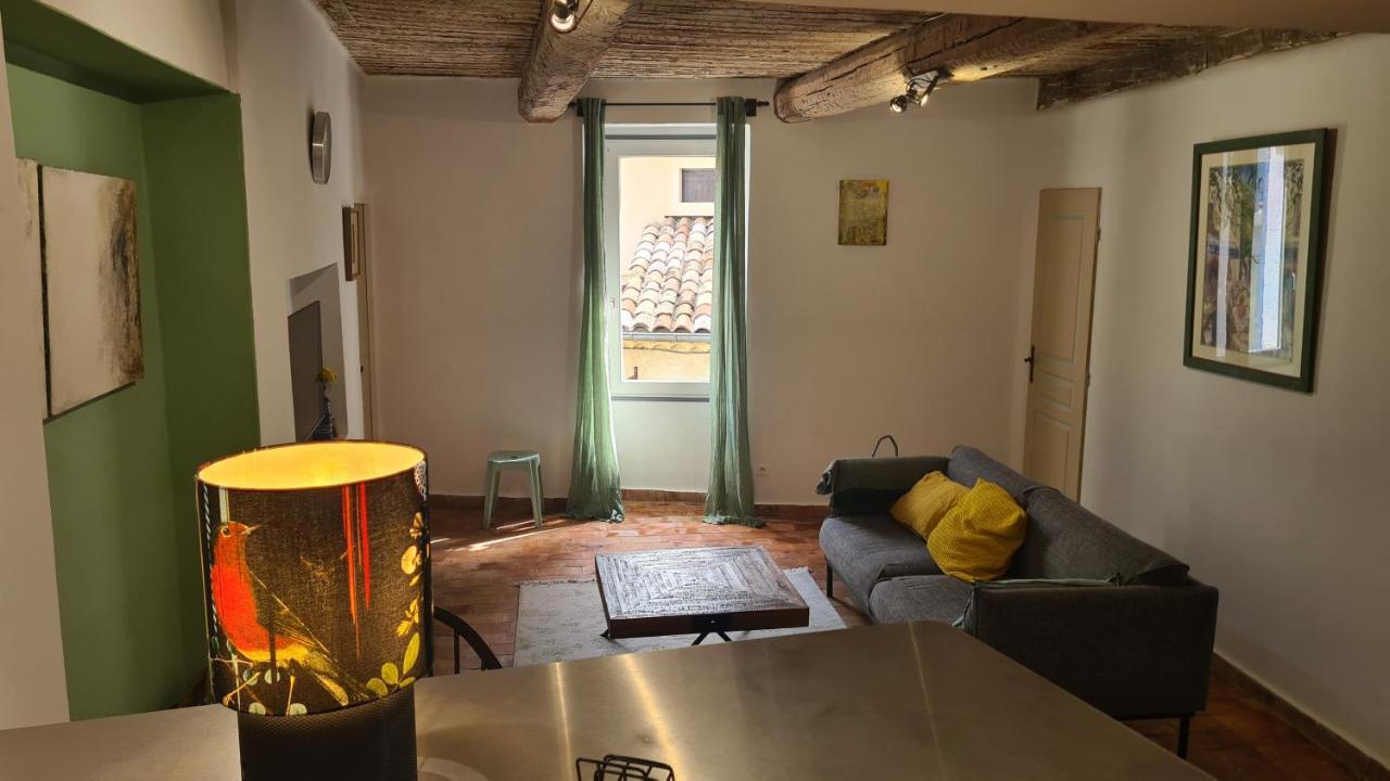 Cocon Du Papillon A Lourmarin Apartment Exterior photo