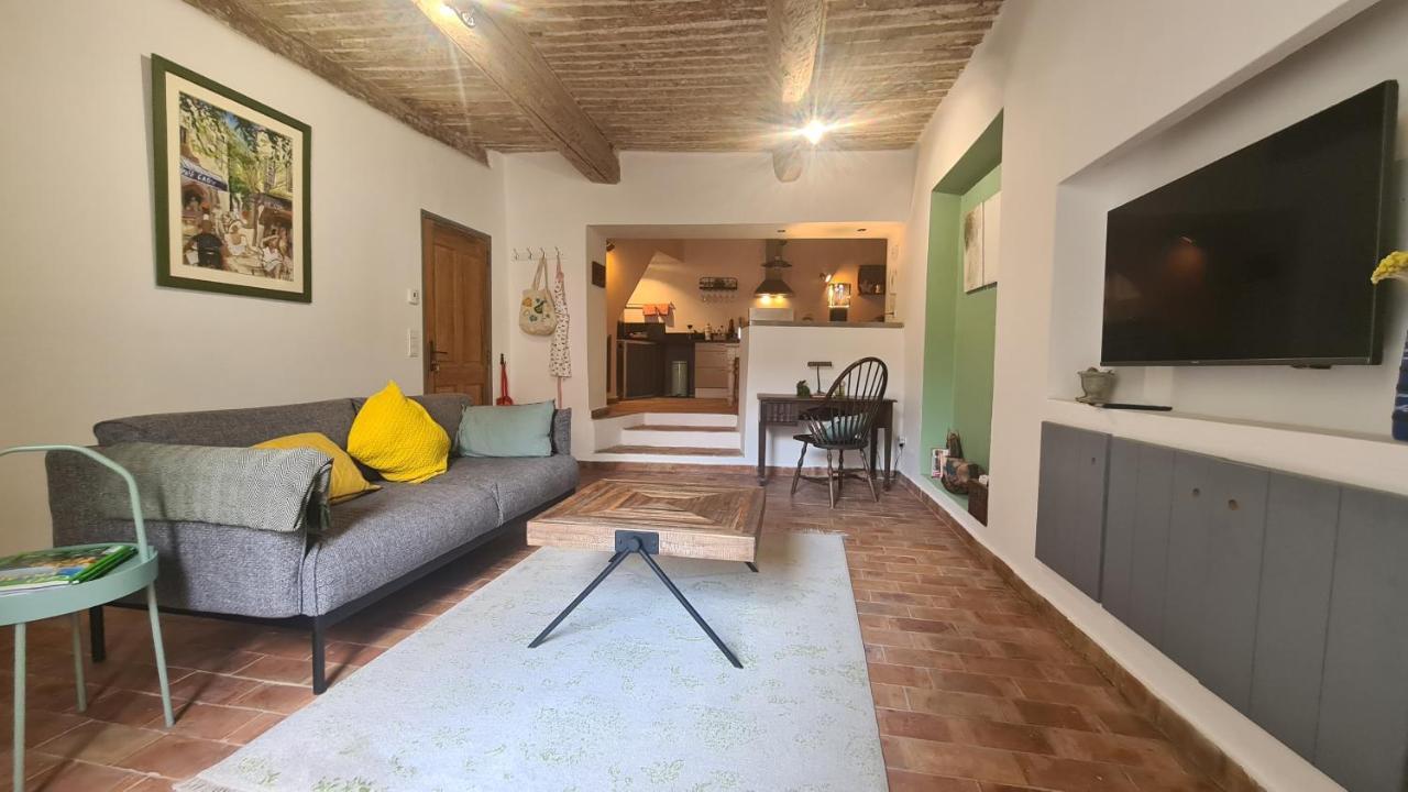 Cocon Du Papillon A Lourmarin Apartment Exterior photo